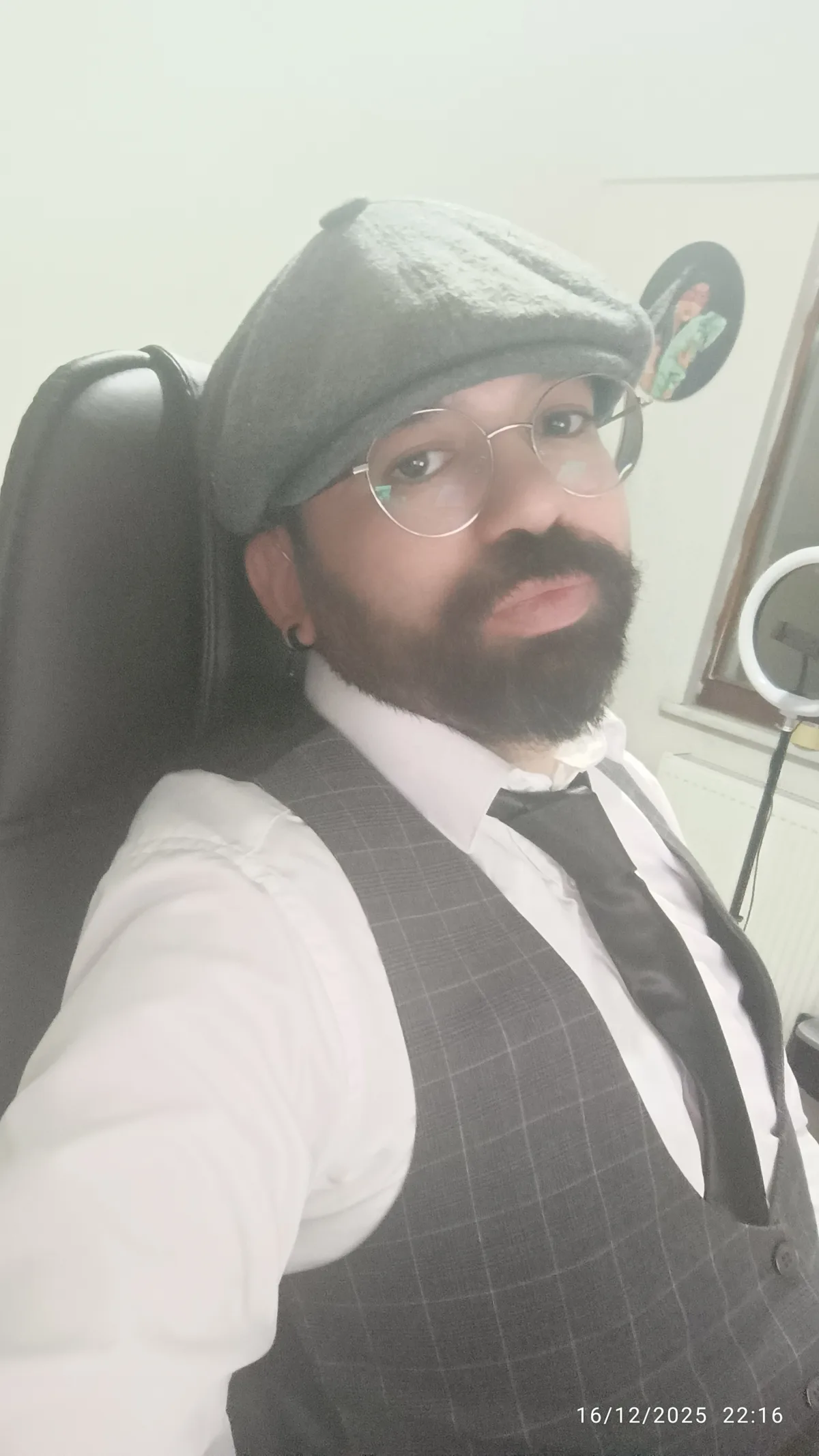 Bir Kalem Bir Kâğıt